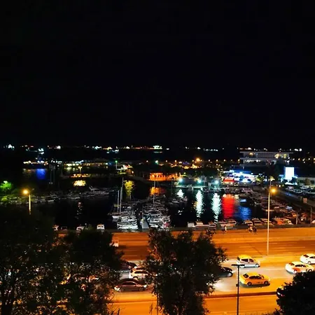 Aura Marina Hotel 3*