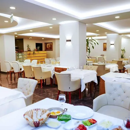 Aura Marina מלון *