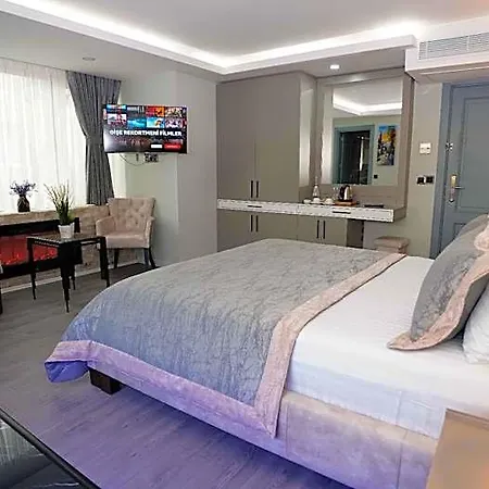 Hotel Aura Marina 3*