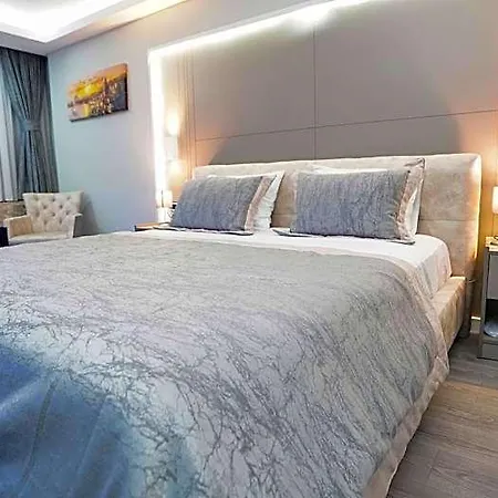 Hotel Aura Marina 3*