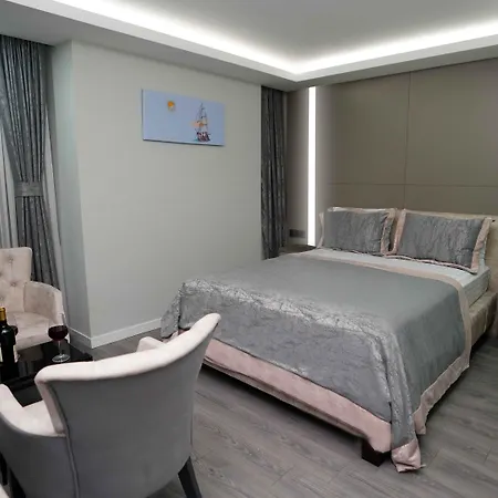 Aura Marina Hotel