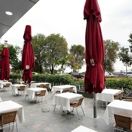 Hotel Aura Marina 3*